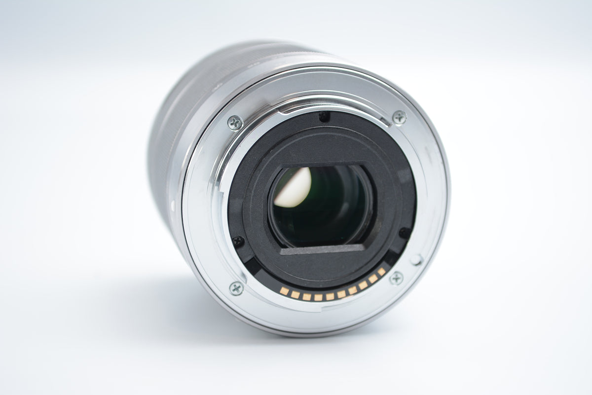 Sony SEL1855 E 18-55mm  F3.5-5.6 OSS Silver