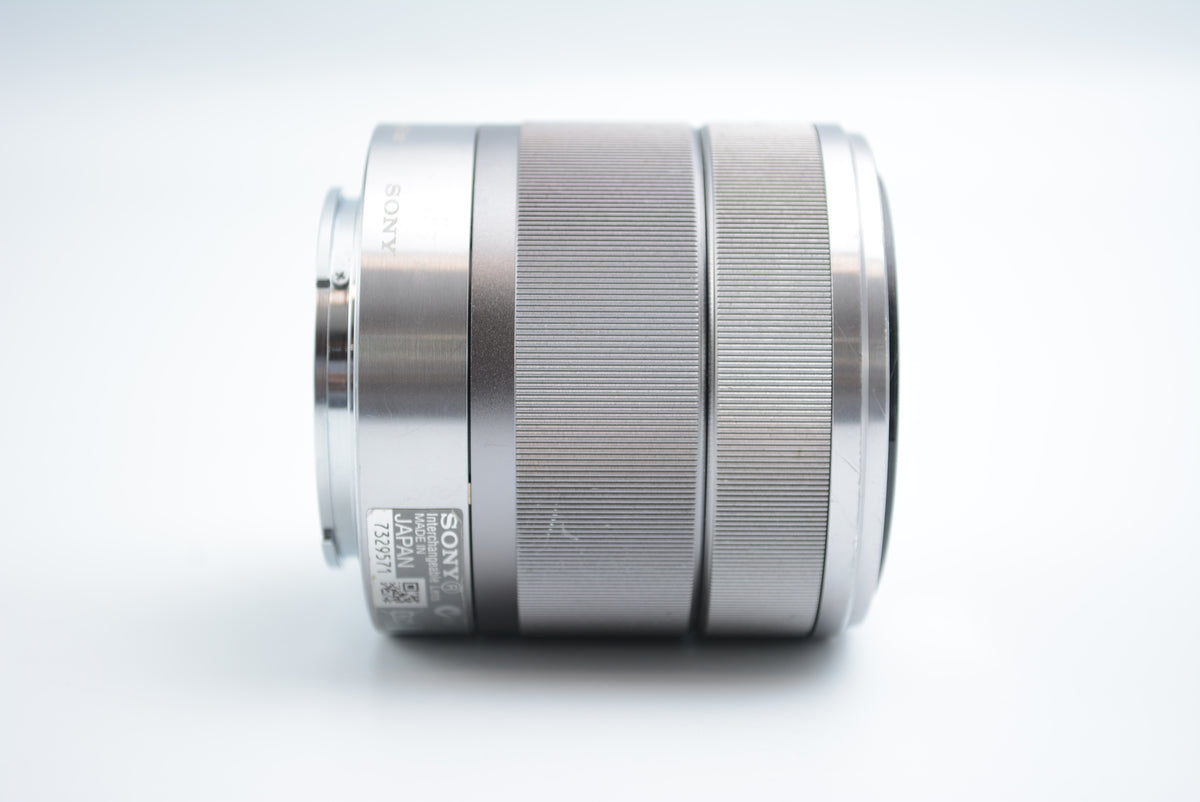 Sony SEL1855 E 18-55mm  F3.5-5.6 OSS Silver