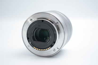 Sony SEL1855 E 18-55mm  F3.5-5.6 OSS Silver