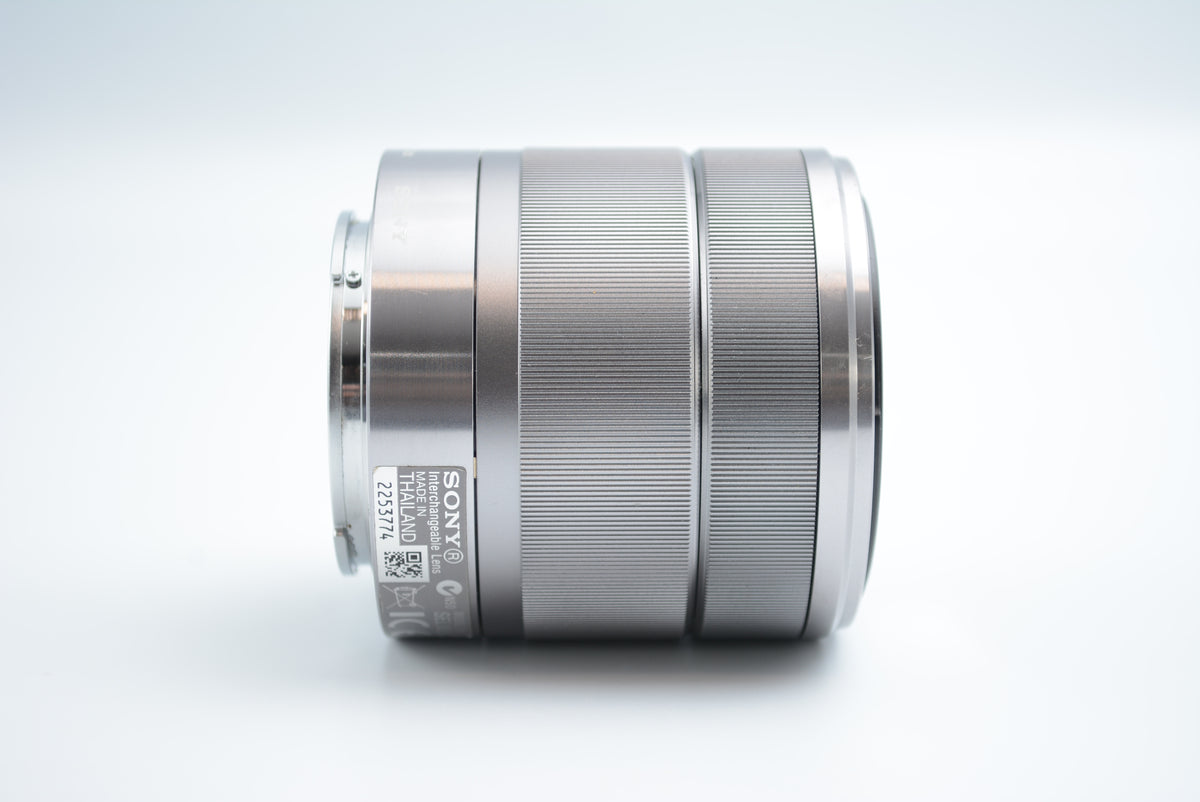 Sony SEL1855 E 18-55mm  F3.5-5.6 OSS Silver