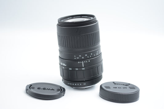 Sigma AF Zoom 100-300mm F4.5-6.7 UC for Pentax K