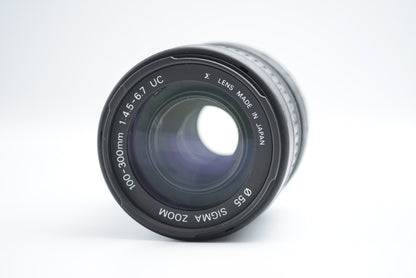 Sigma AF Zoom 100-300mm F4.5-6.7 UC for Pentax K