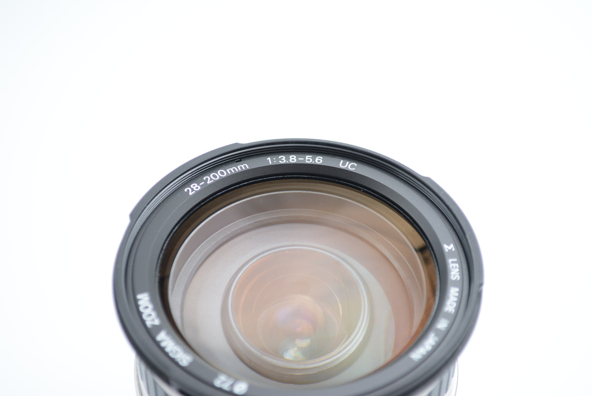 Sigma AF Zoom 28-200mm F3.8-5.6 UC Silver for Pentax K