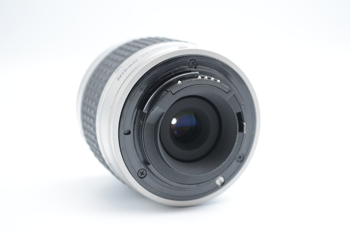 Nikon AF Nikkor 28-80mm F3.3-5.6 G Silver