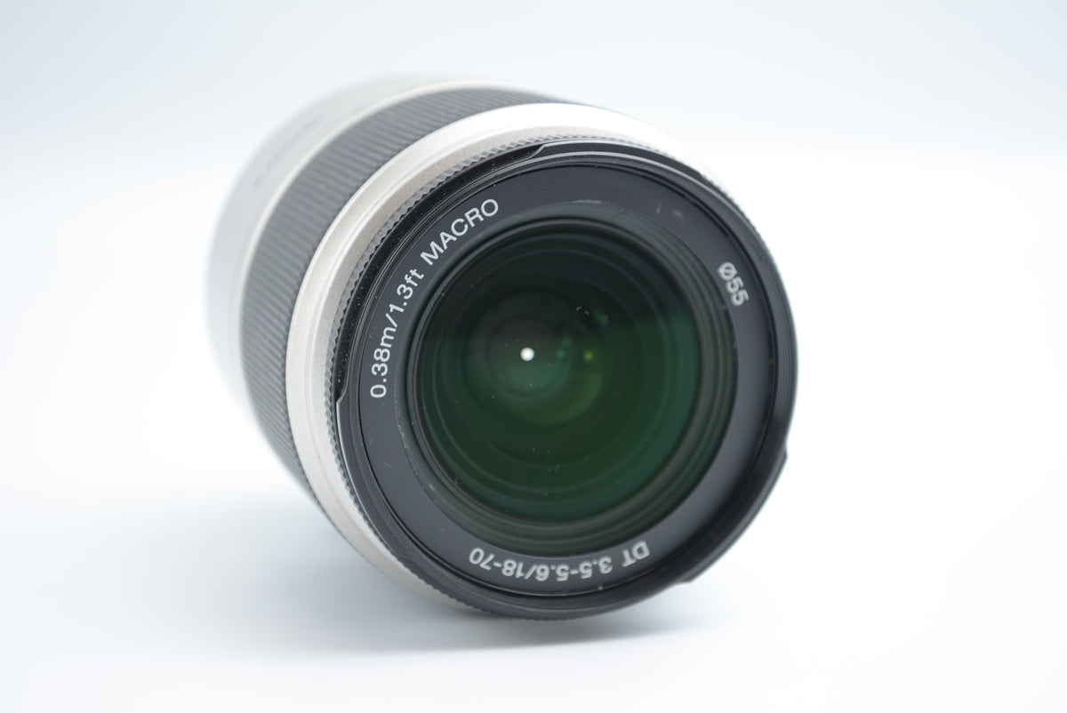 Sony SAL1870 DT 18-70mm F3.5-5.6 Silky gold