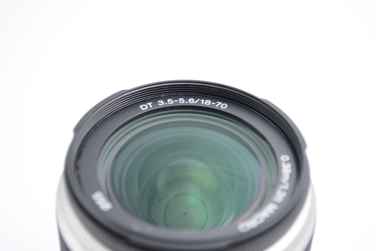 Sony SAL1870 DT 18-70mm F3.5-5.6 Silky gold