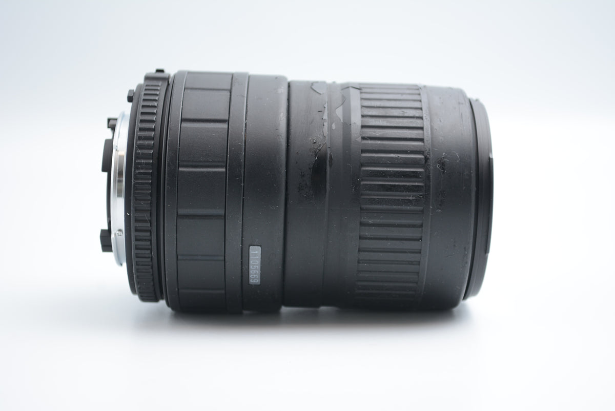 Sigma AF Zoom 100-300mm F4.5-6.7 UC for Nikon F