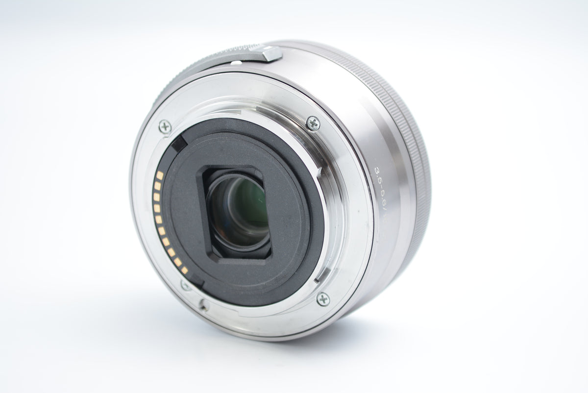 Sony SELP1650 E PZ 16-50mm F3.5-5.6 OSS Silver