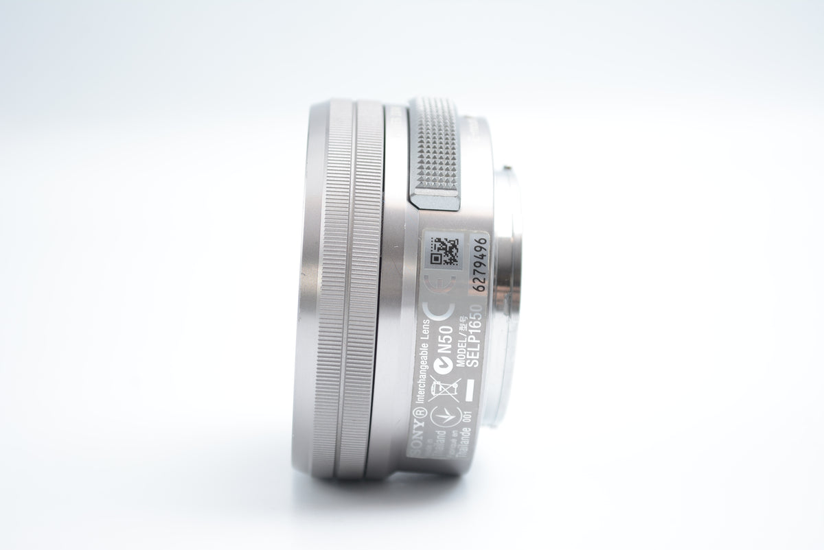 Sony SELP1650 E PZ 16-50mm F3.5-5.6 OSS Silver