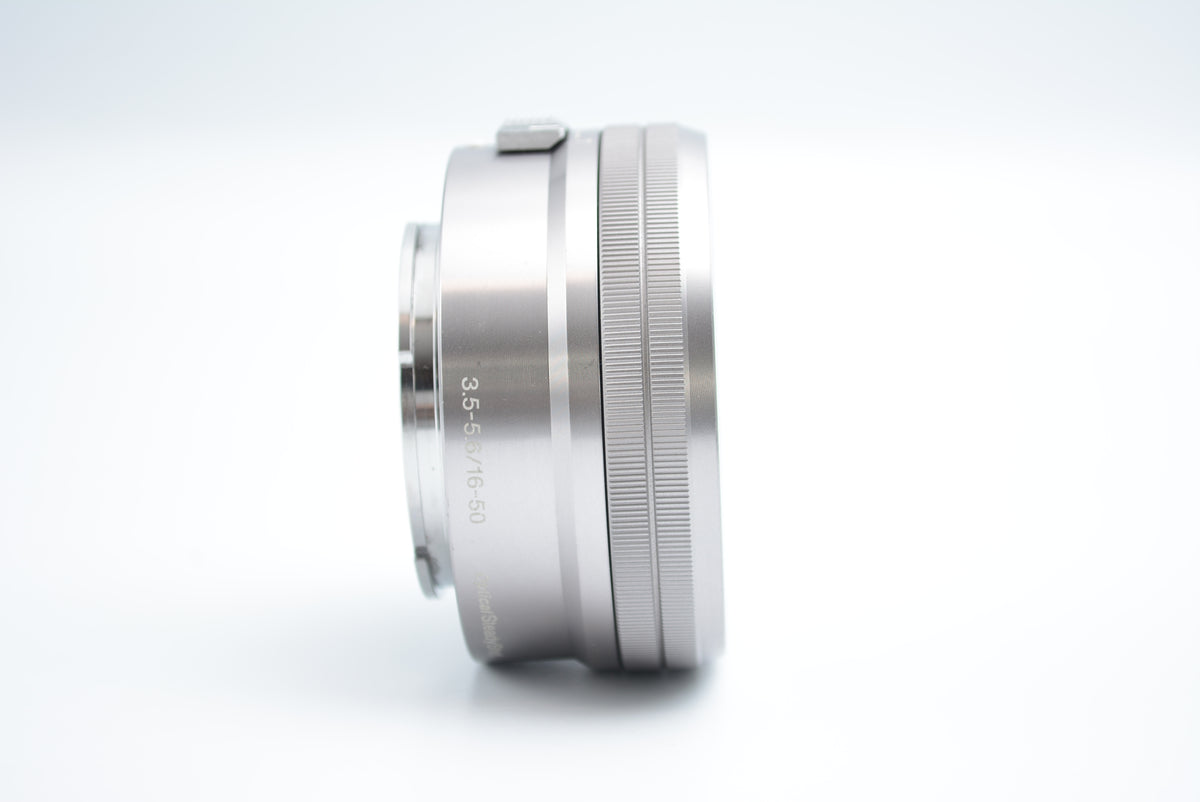 Sony SELP1650 E PZ 16-50mm F3.5-5.6 OSS Silver