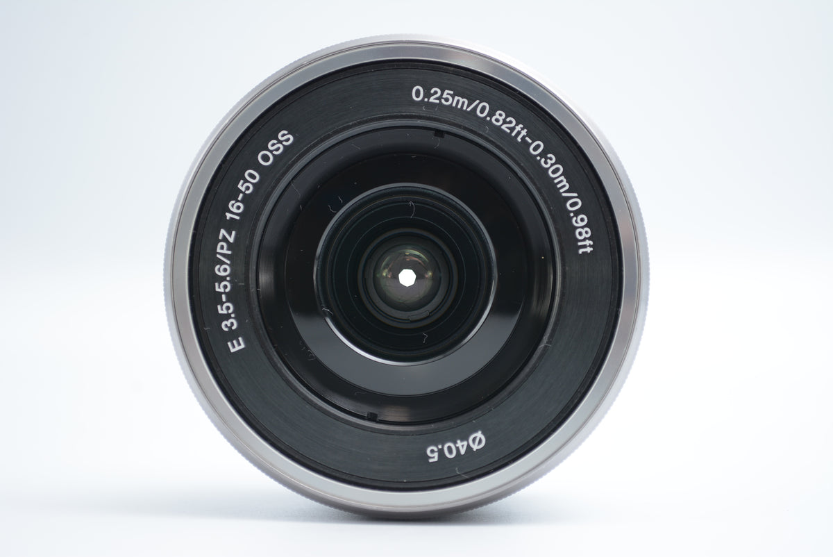 Sony SELP1650 E PZ 16-50mm F3.5-5.6 OSS Silver