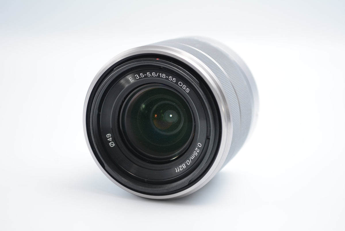 Sony SEL1855 18-55mm F3.5-5.6 OSS Silver