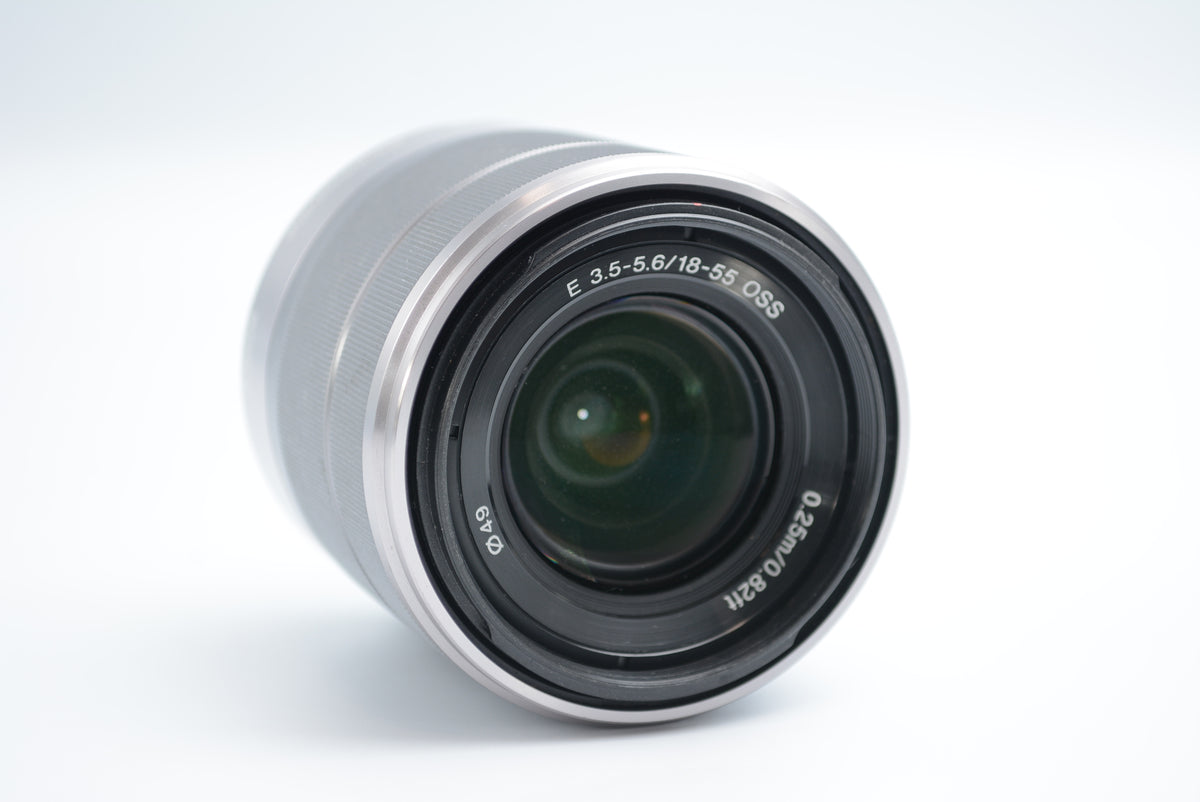 Sony SEL1855 18-55mm F3.5-5.6 OSS Silver