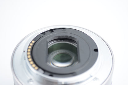 Sony SEL1855 18-55mm F3.5-5.6 OSS Silver