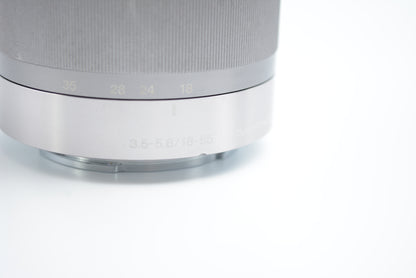 Sony SEL1855 18-55mm F3.5-5.6 OSS Silver