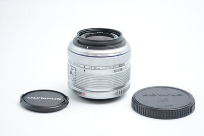 Olympus M.Zuiko Digital  14-42mm F3.5-5.6 II R Silver