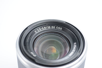 Sony SEL1855 18-55mm  F3.5-5.6 OSS Silver
