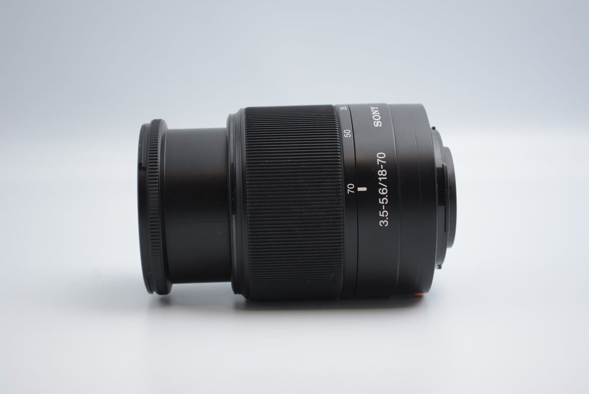 Sony SAL1870 DT 18-70mm F3.5-5.6