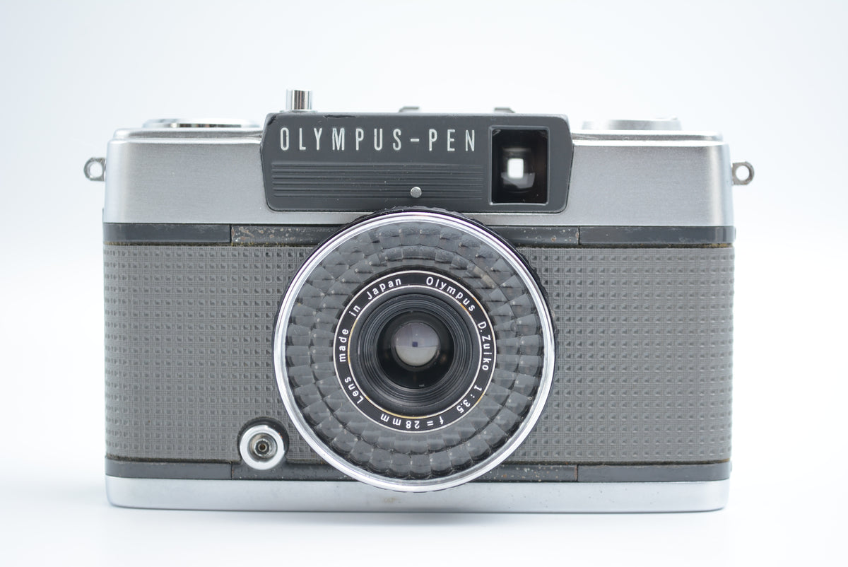 Olympus Pen EE-2 with D.Zuiko 28mm F3.5