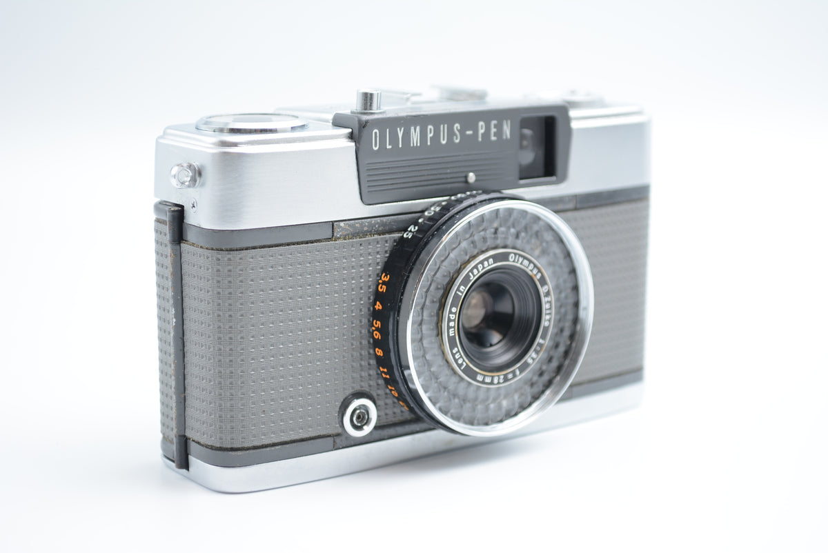 Olympus Pen EE-2 with D.Zuiko 28mm F3.5